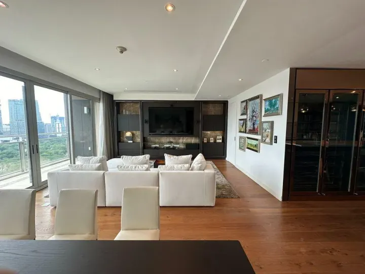Property photos for 185 Rajadamri