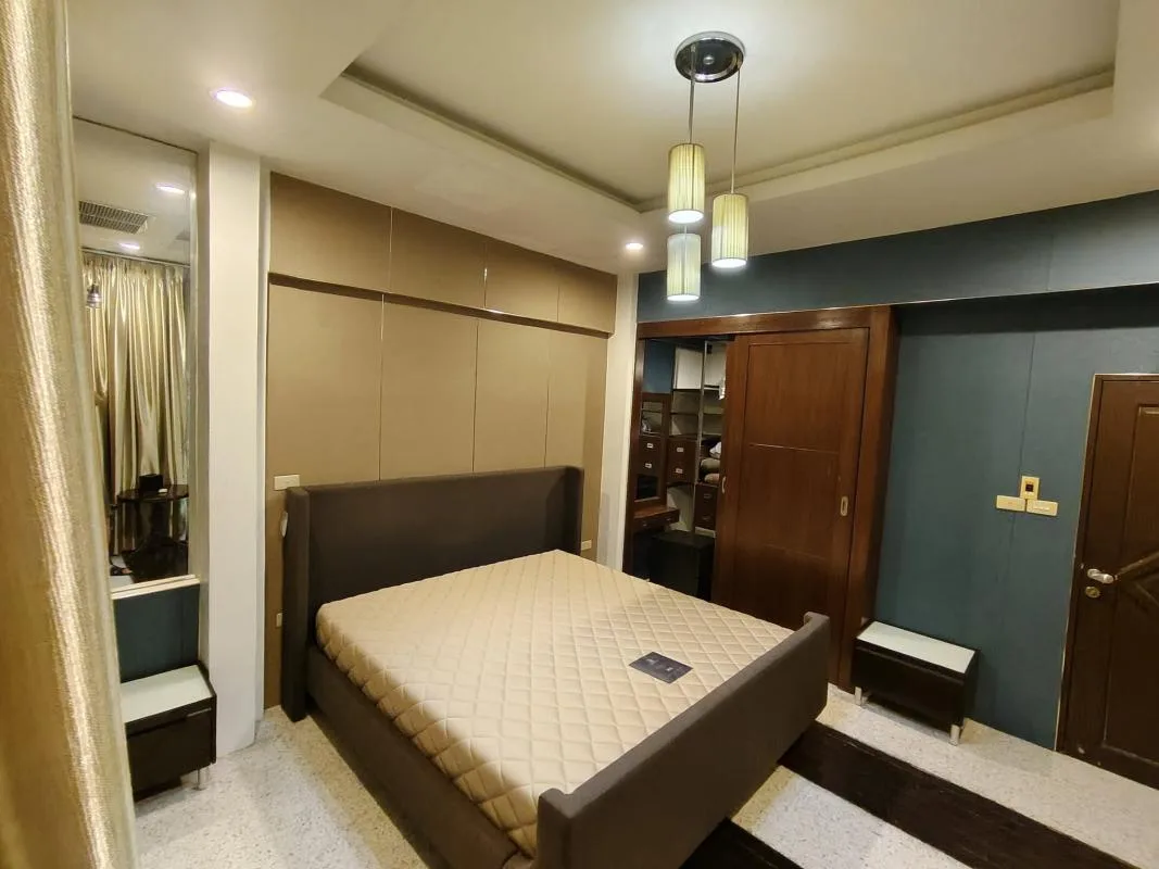 Property photos for Estahome Private Park