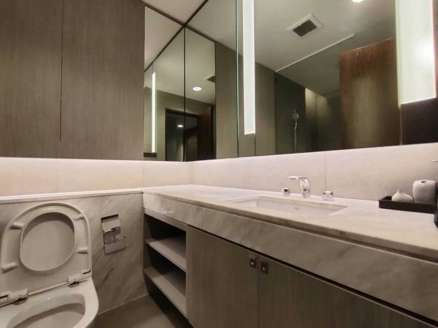 Property photos for Piya Residence 28 -30