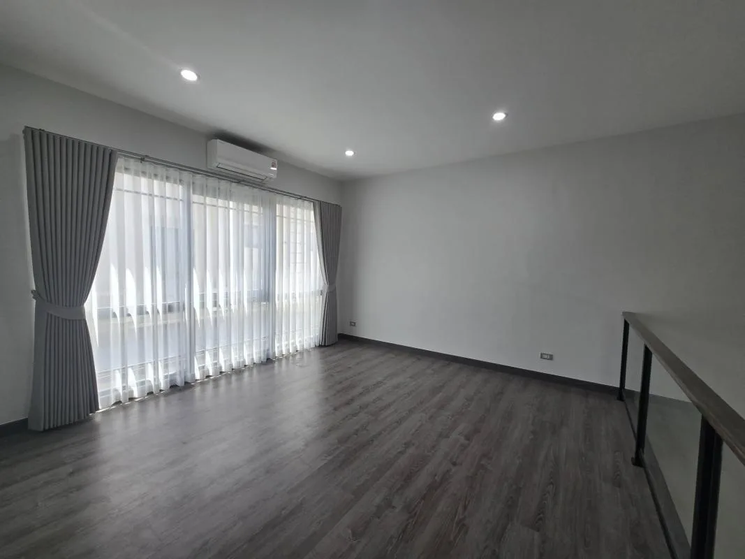 Property photos for Baan Klang Muang Classe Sukhumvit 77