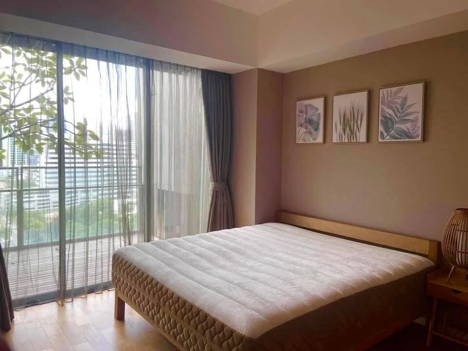 Property photos for The Met