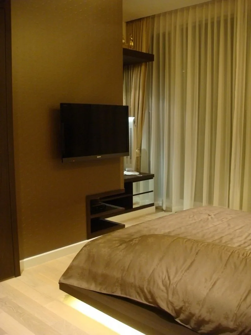 Property photos for Eight Thonglor Residence