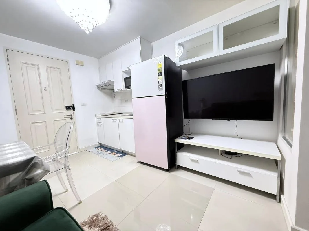Property photos for The Clover Thonglor