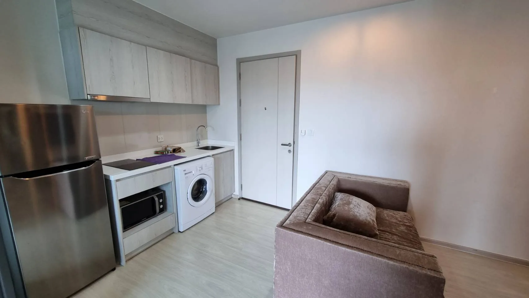 Property photos for Life Sukhumvit 48