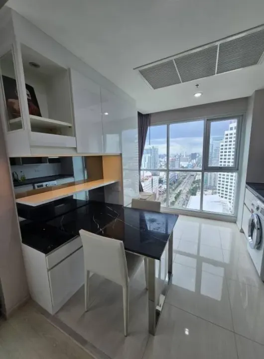 Property photos for Life Ratchadapisek