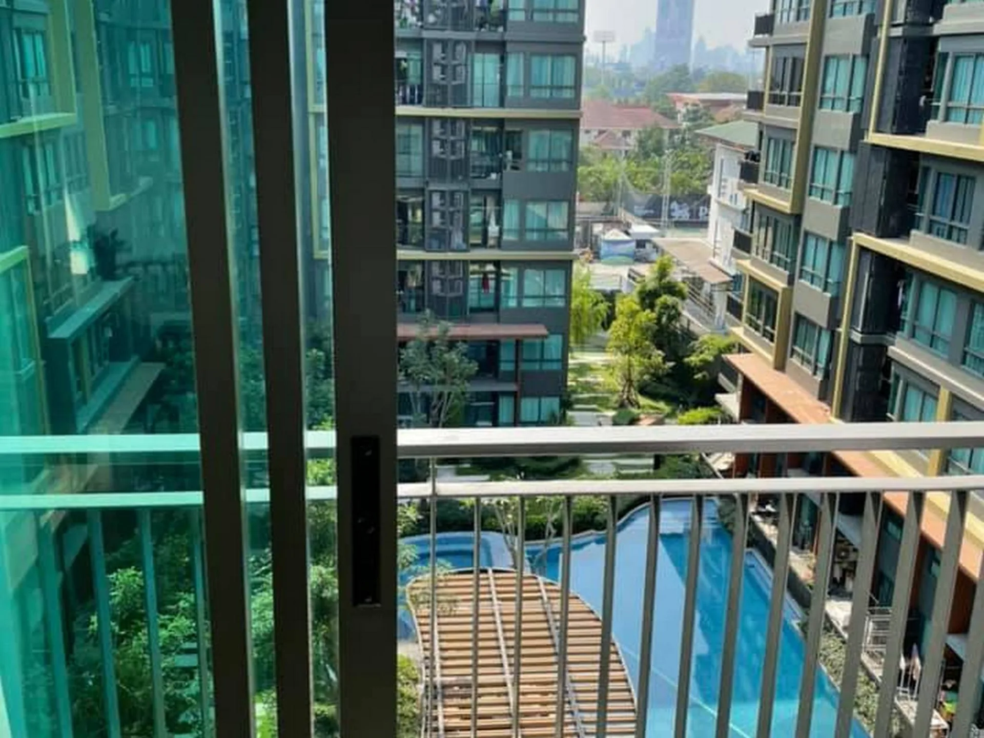 Property photos for Metroluxe Rose Gold Phahol-Sutthisan