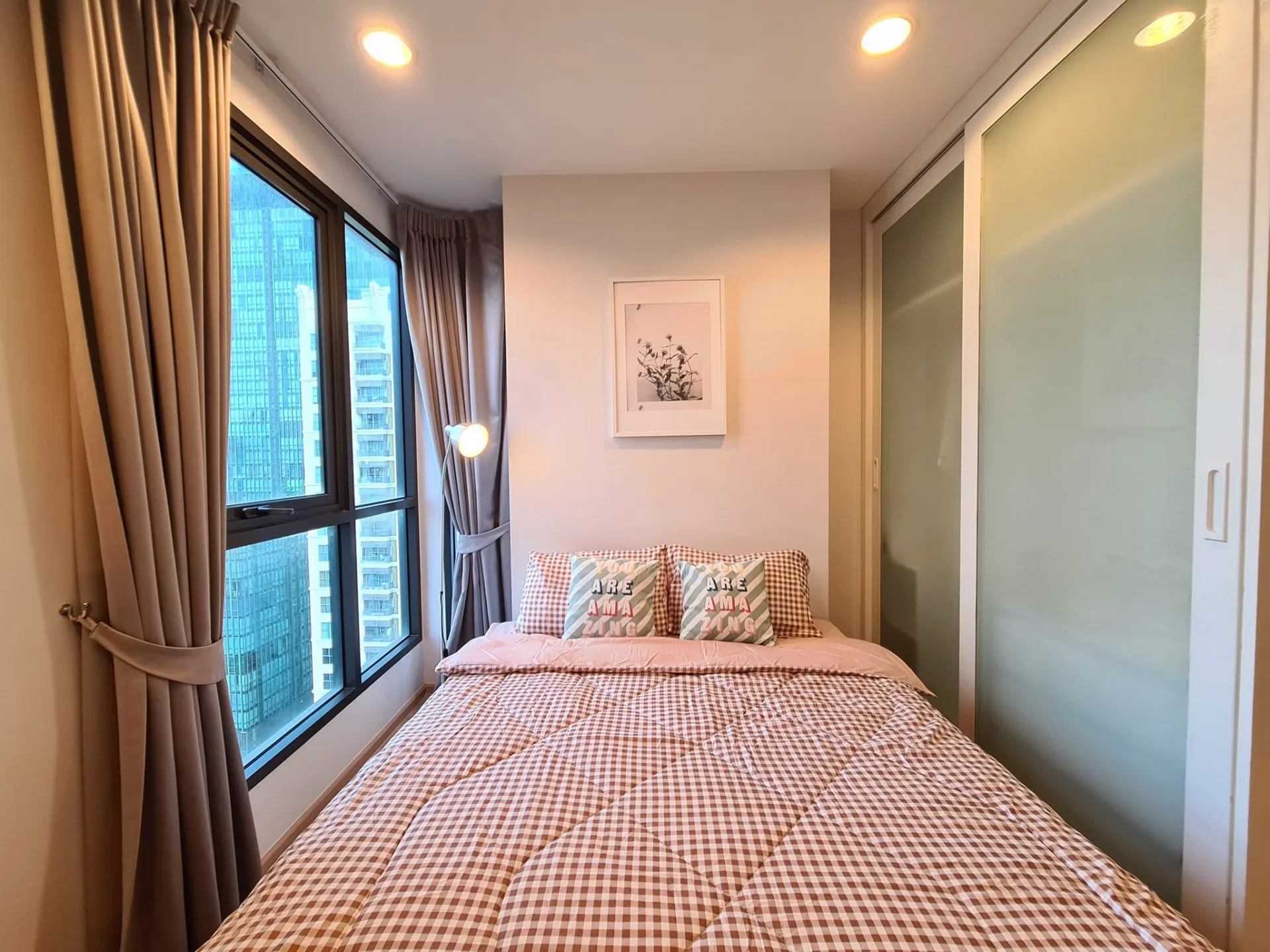 Property photos for Ideo Q Ratchathewi