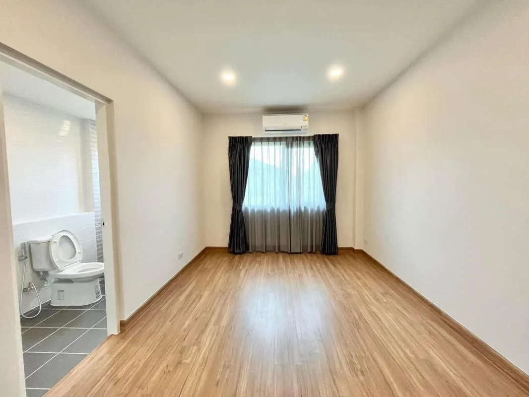 Property photos for Centro Phahol-viphawadee