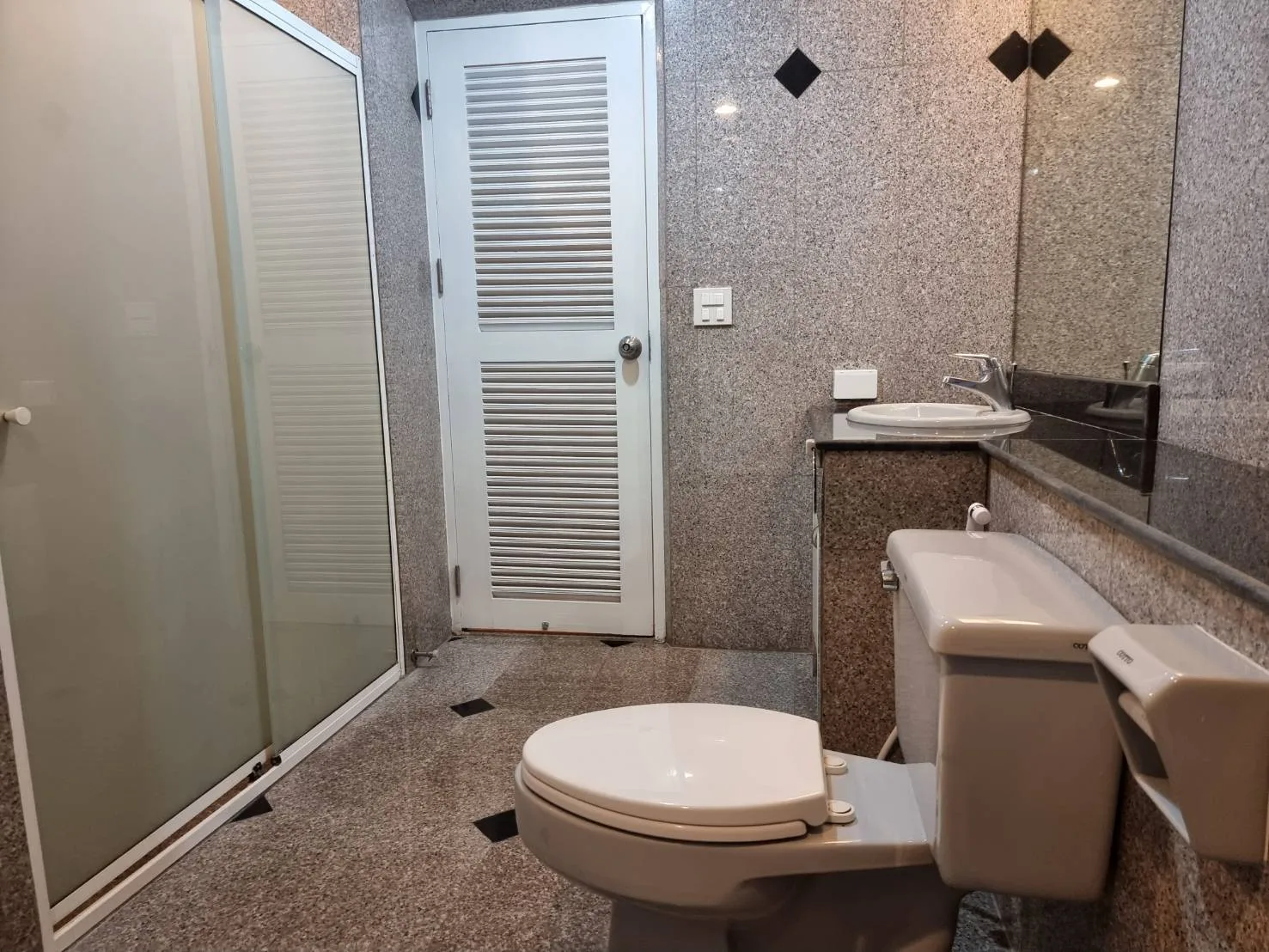 Property photos for Charoenjai Place