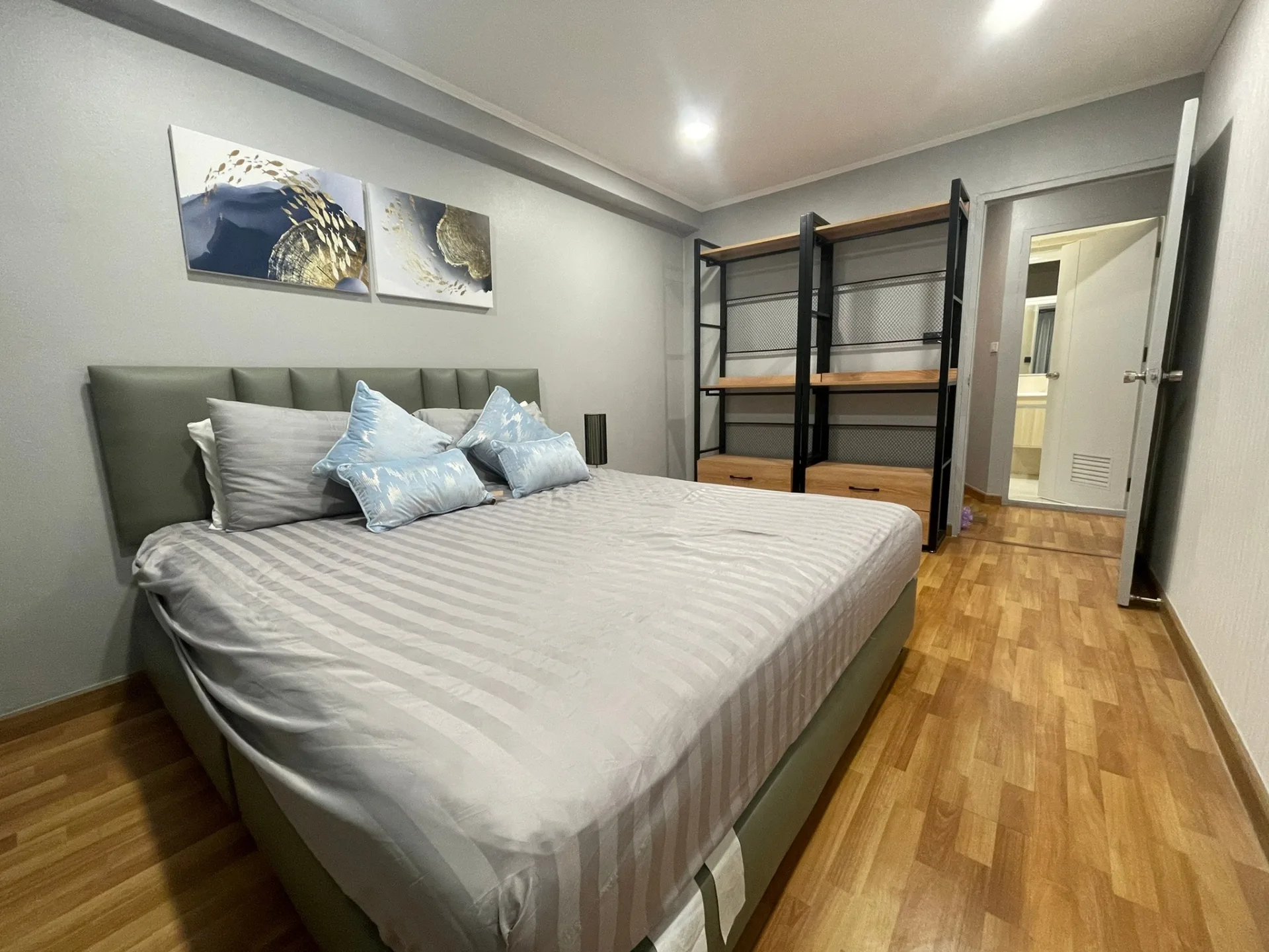 Property photos for Thonglor Tower