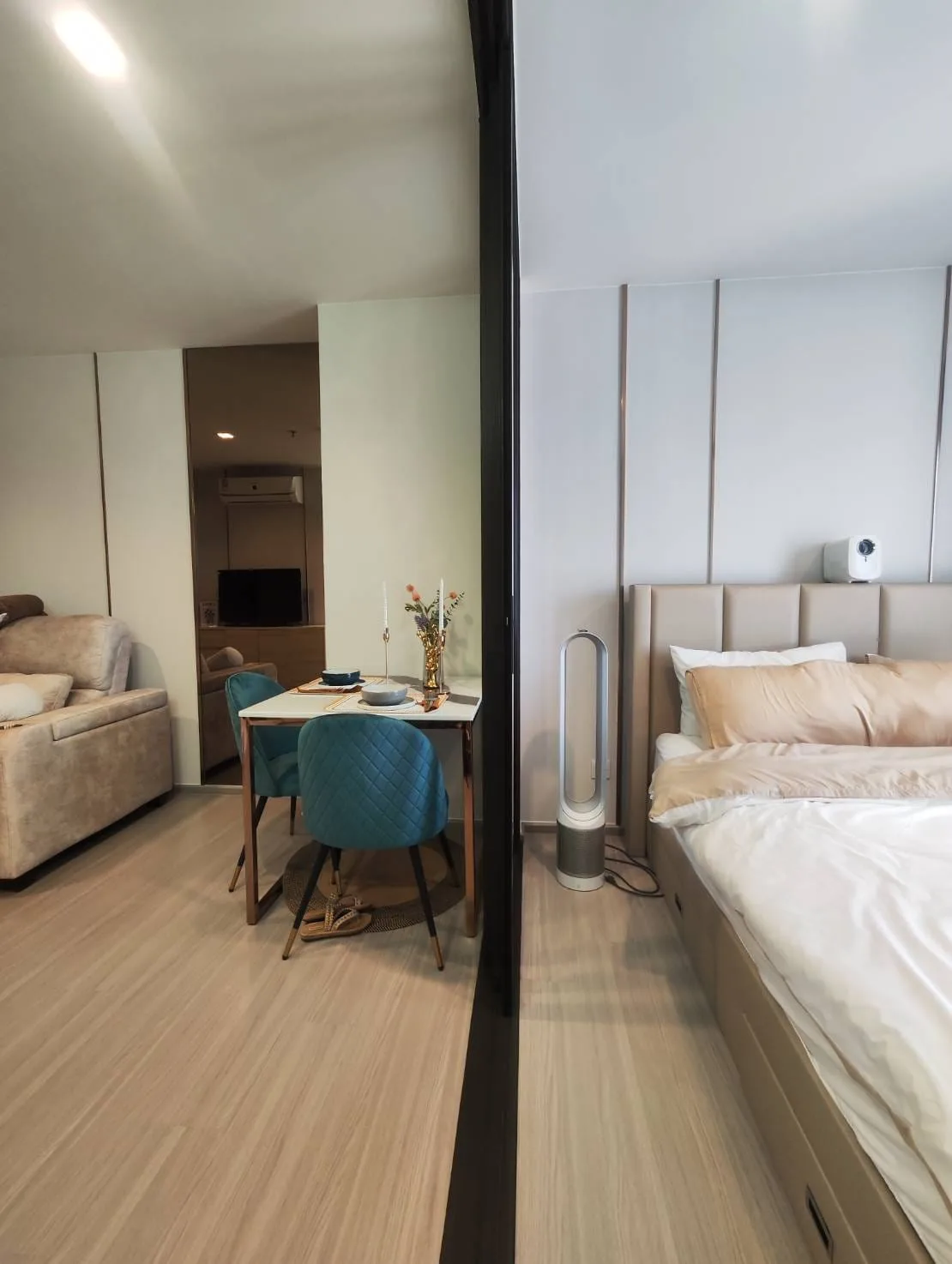 Property photos for Life Sathorn Sierra