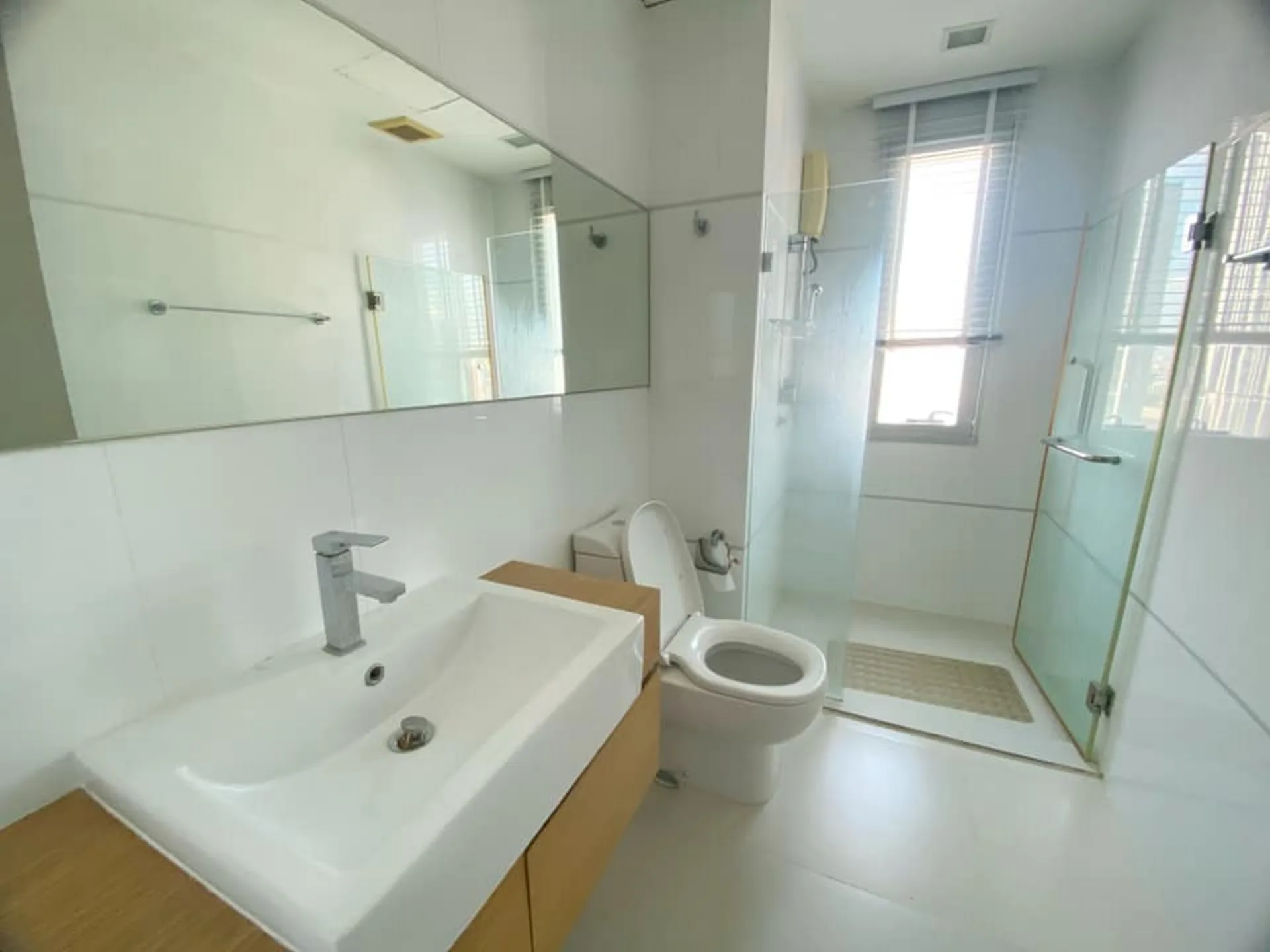 Property photos for Thru Thonglor