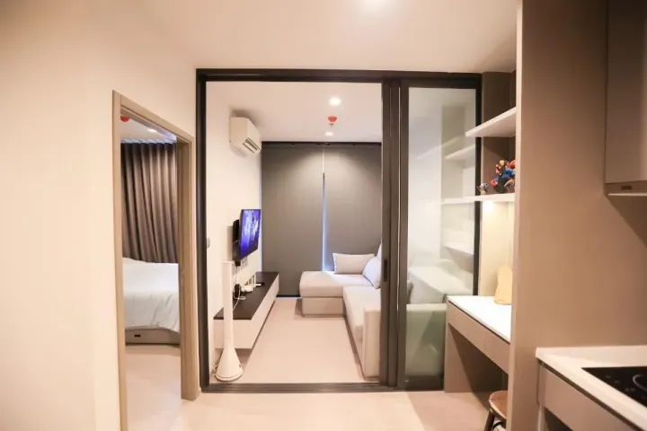 Property photos for Life Asoke Hype