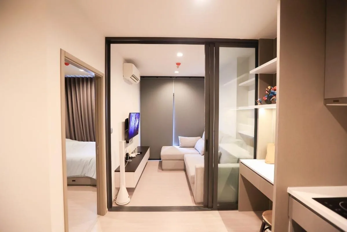 Property photos for Life Asoke Hype