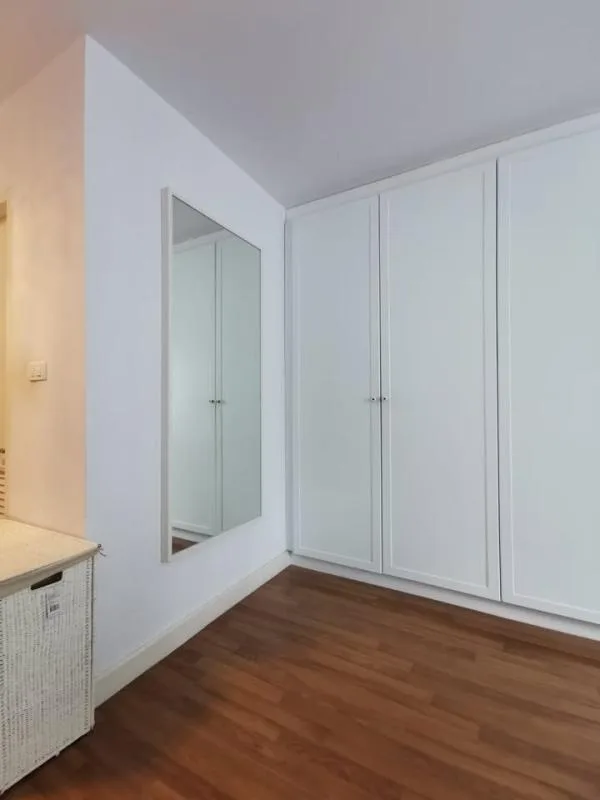 Property photos for The Clover Thonglor