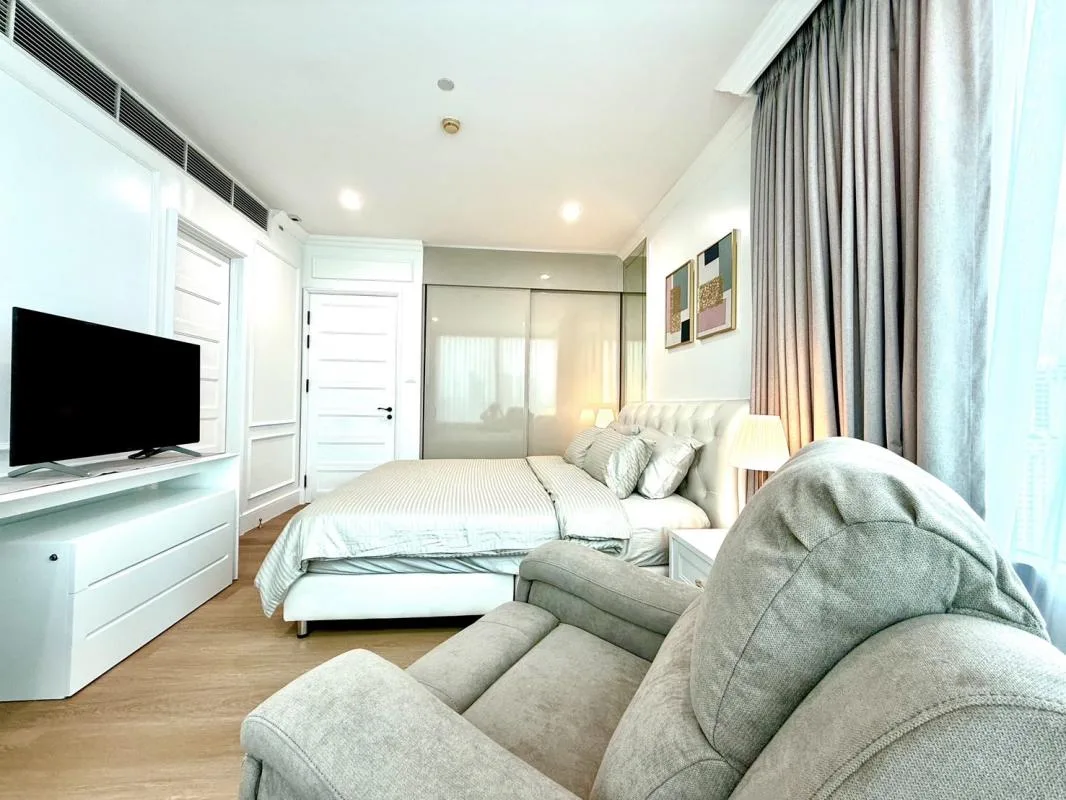 Property photos for Aguston Sukhumvit 22