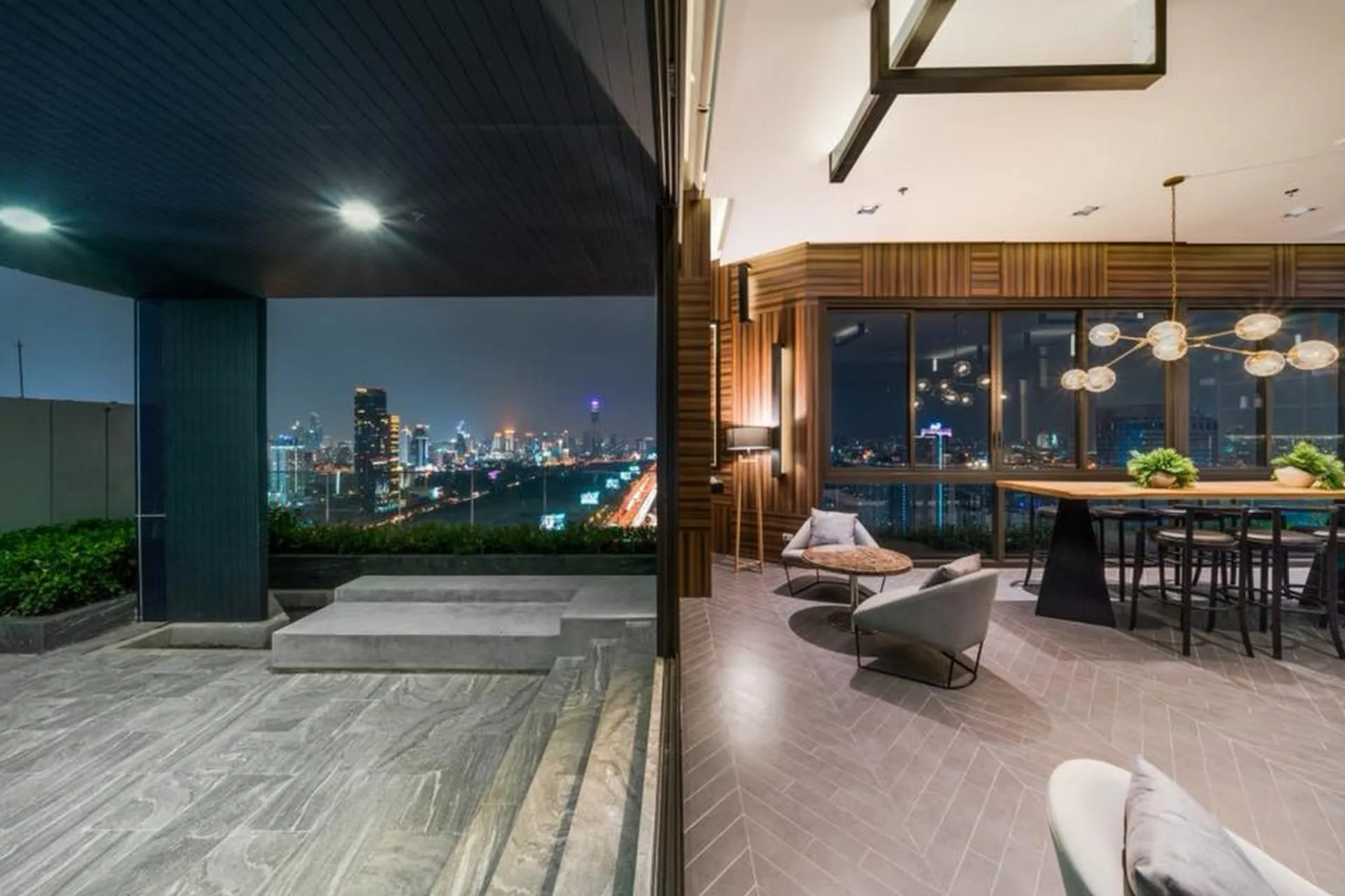 Property photos for Chewathai Residence Asoke