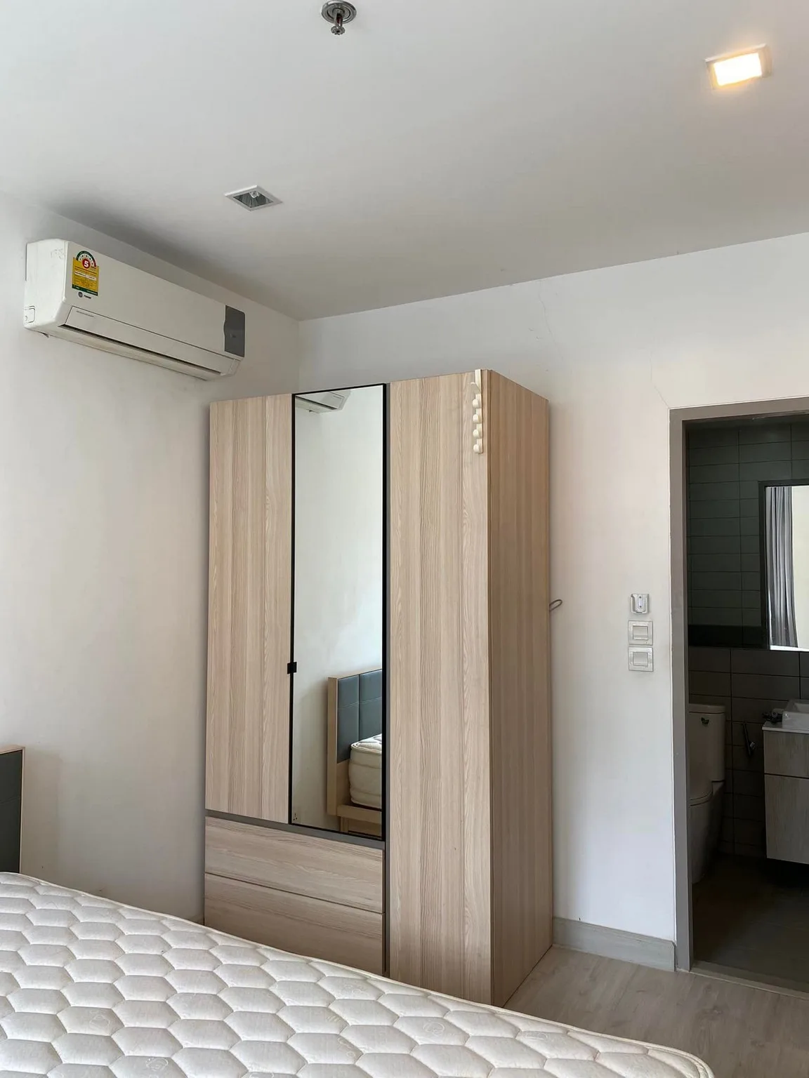 Property photos for Ideo Mobi Sukhumvit 81
