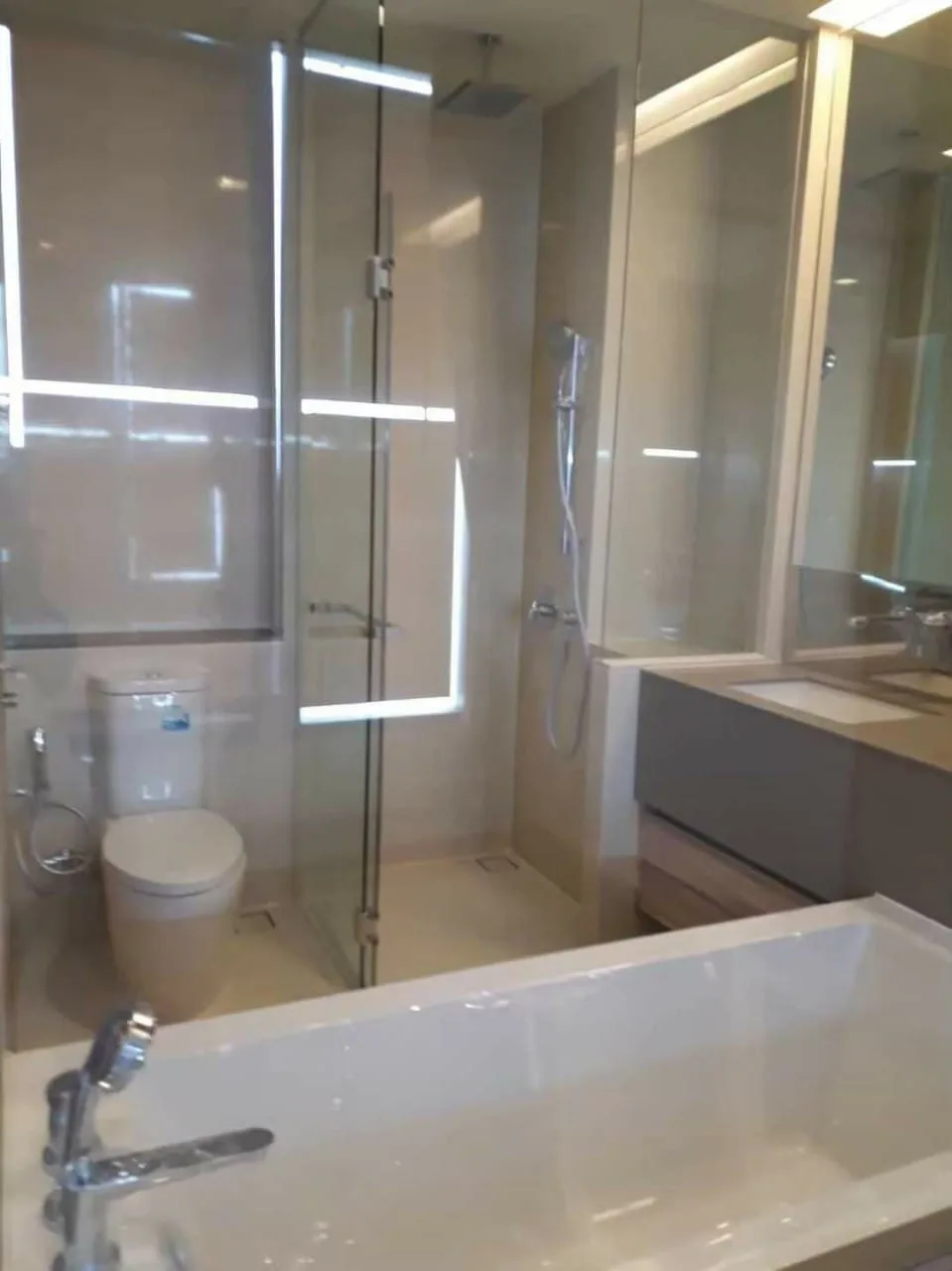 Property photos for The Esse Asoke