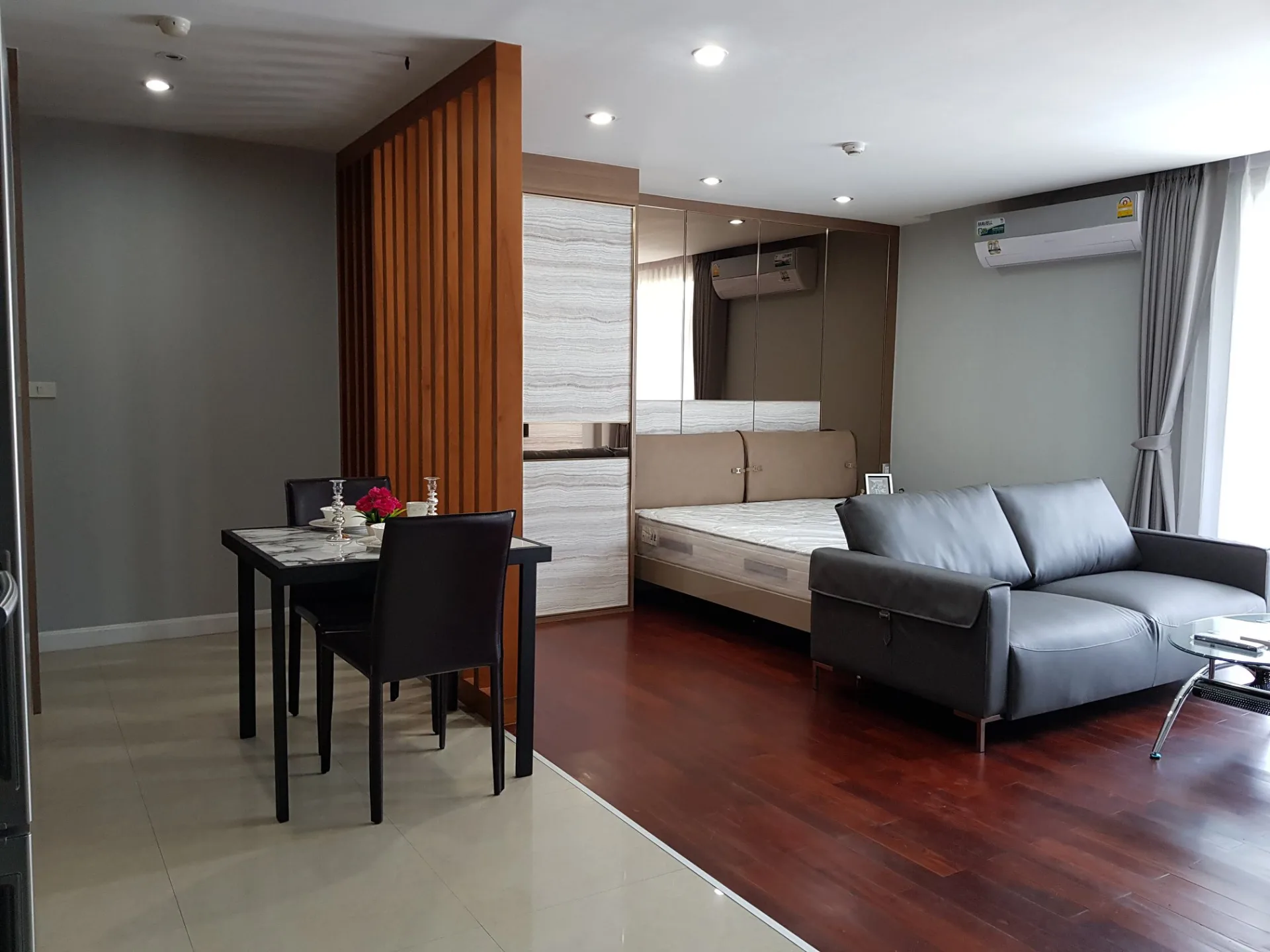 Property photos for L3 Avenue