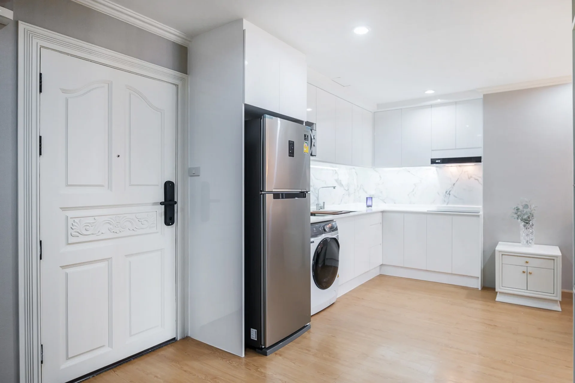 Property photos for Petch 9 Tower