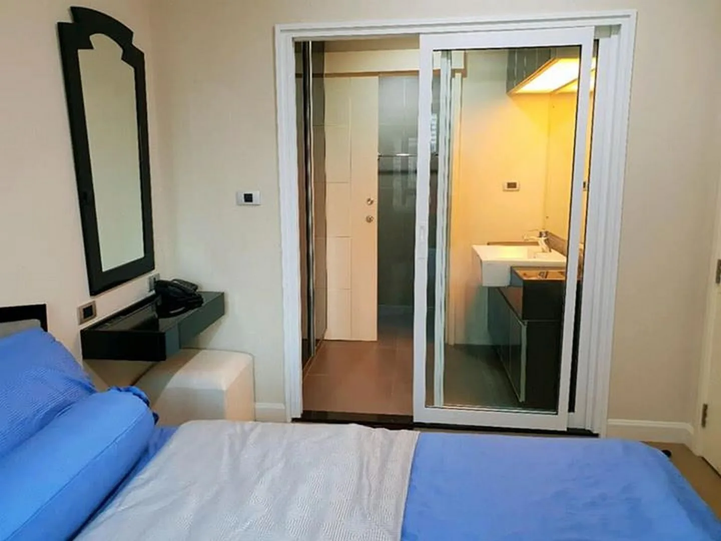 Property photos for The Crest Sukhumvit 34