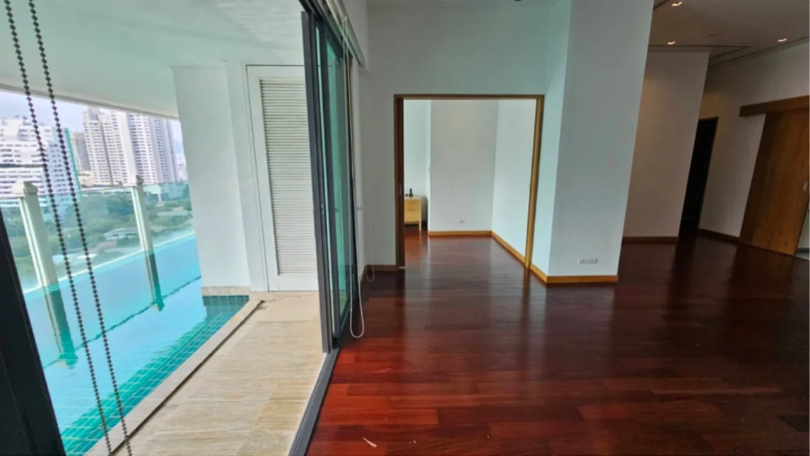 Property photos for Le Raffine Jambu Dvipa Sukhumvit 39