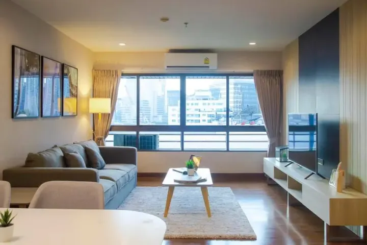 Property photos for Baan Ploenchit