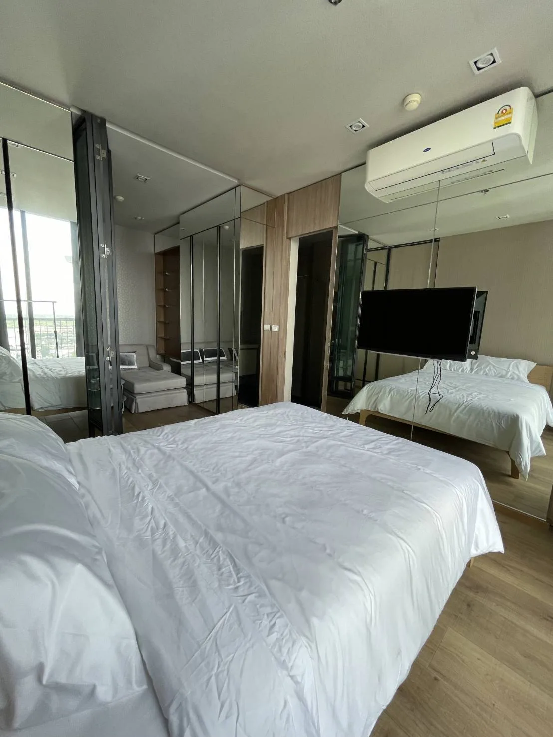 Property photos for Park Origin Phromphong