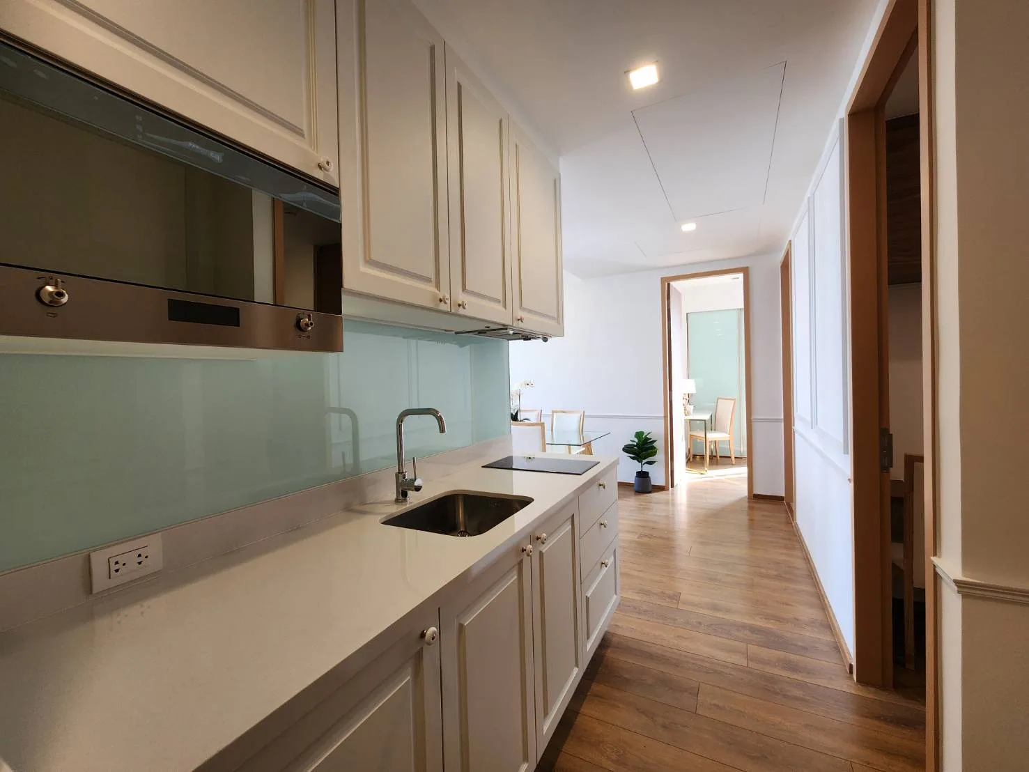 Property photos for Noble BE 33