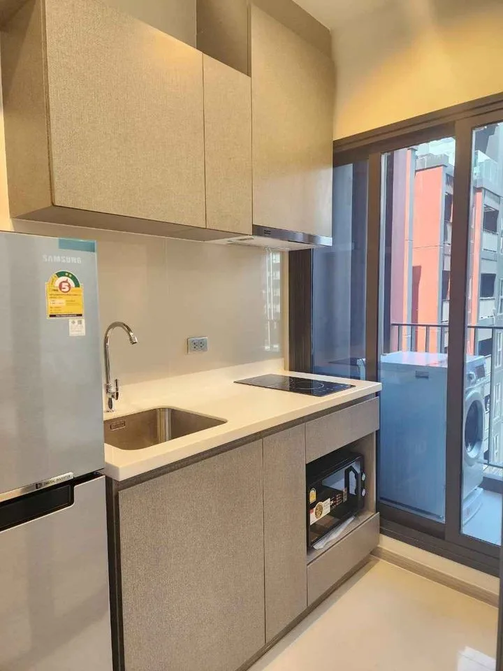 Property photos for Life Asoke Hype