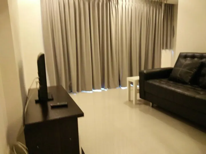 Property photos for Zenith Place Sukhumvit 42