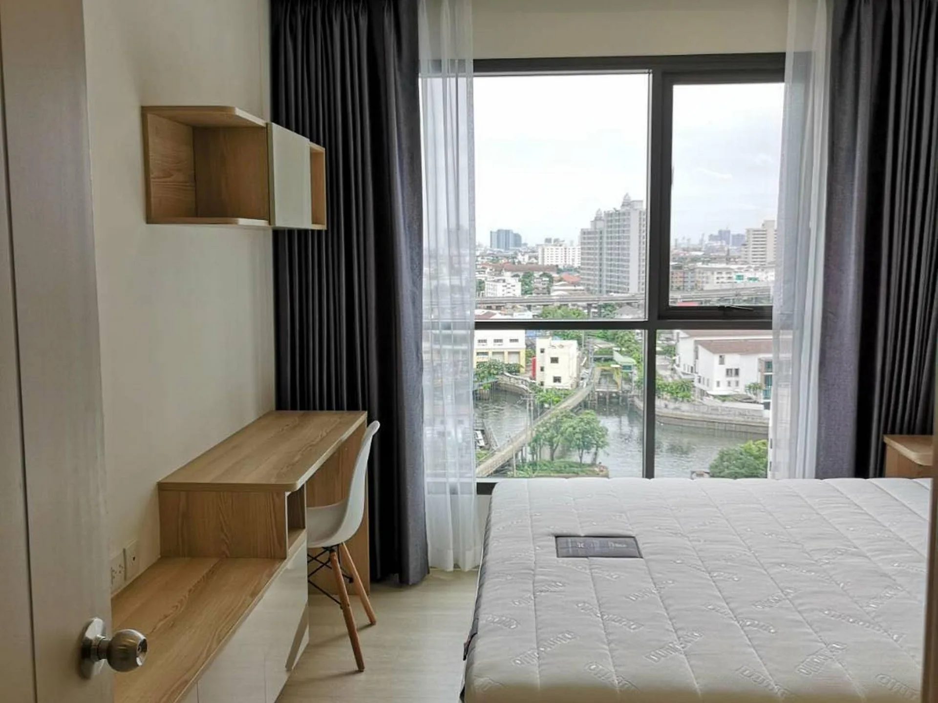 Property photos for Life Sukhumvit 48