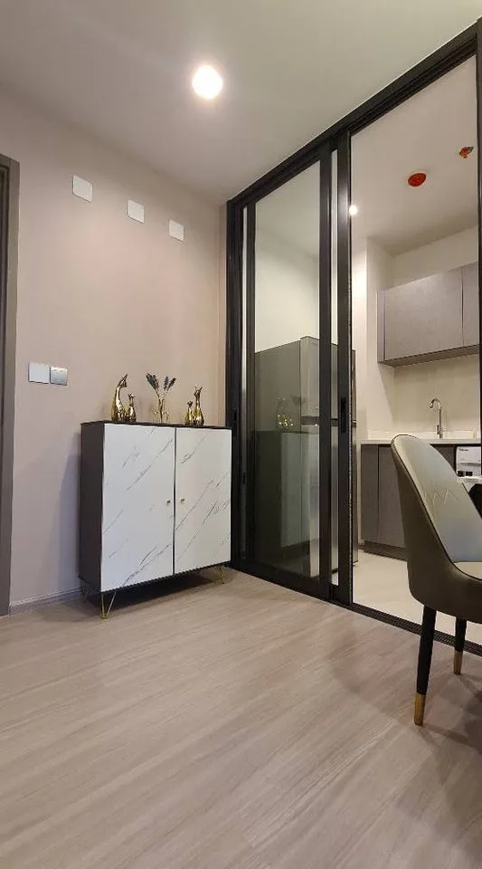 Property photos for Life Asoke Hype