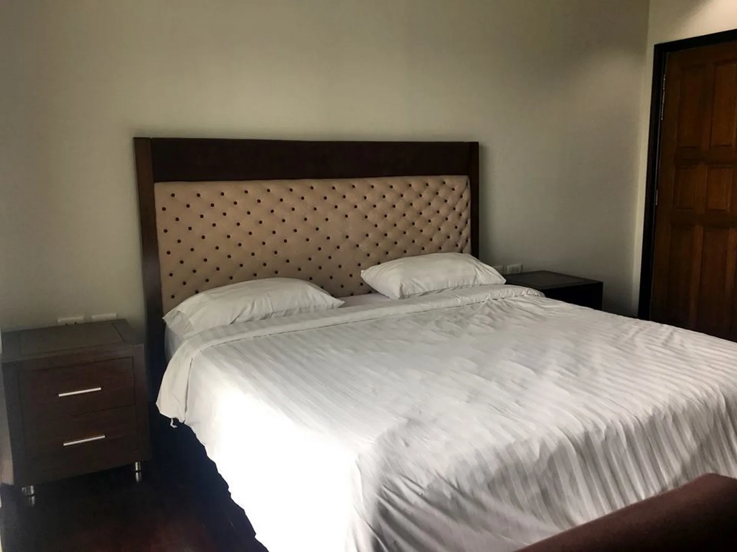 Property photos for Baan Thirapa