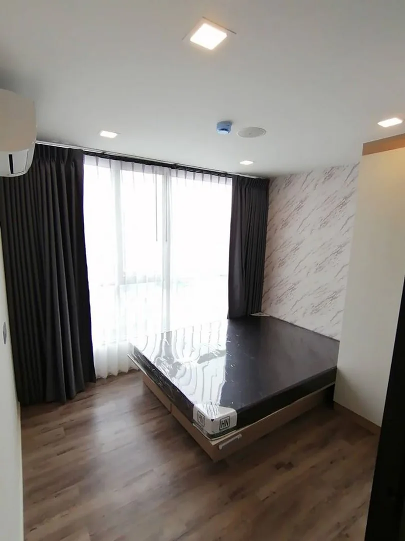 Property photos for Brown Condo Huaikwang