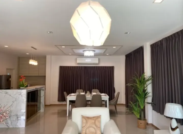 Property photos for Casa Premium On Nut-Wongwaen