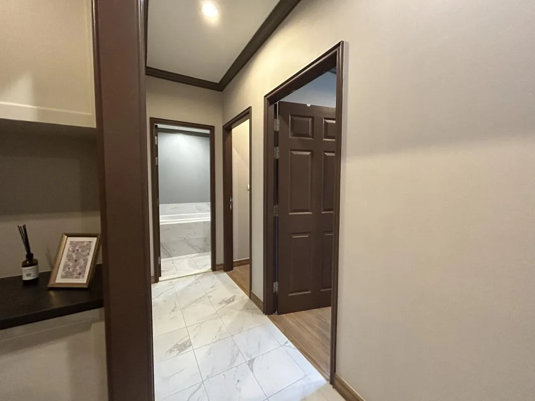 Property photos for The Reserve Kasemsan 3