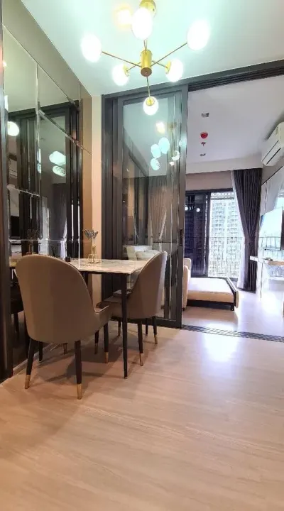Property photos for Life Asoke Hype