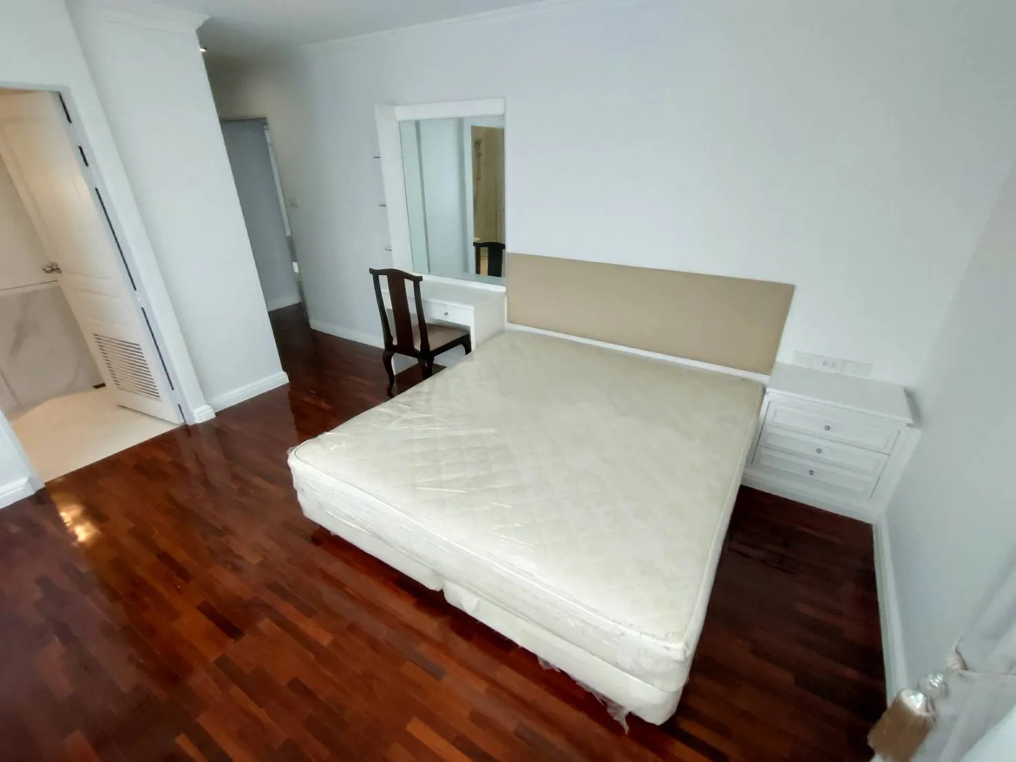 Property photos for Tipamas Mansion