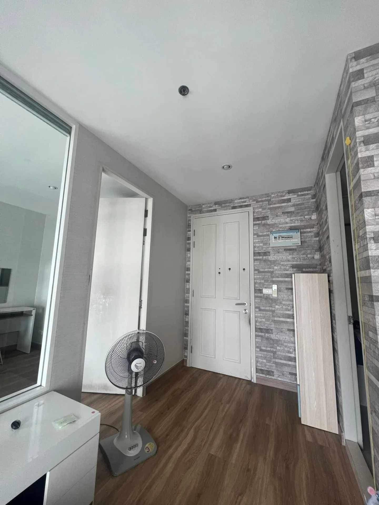 Property photos for The Parkland Grand Asoke - Phetchaburi