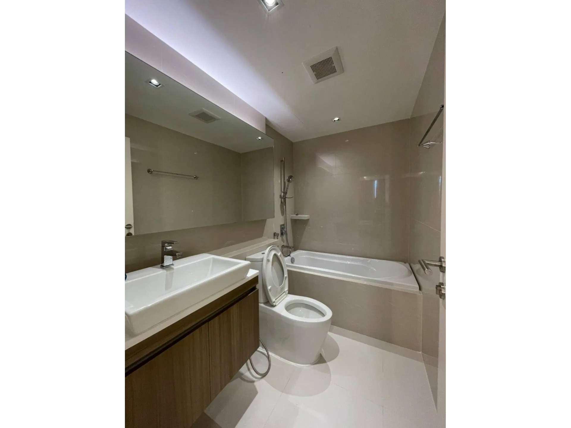 Property photos for Vtara Sukhumvit 36
