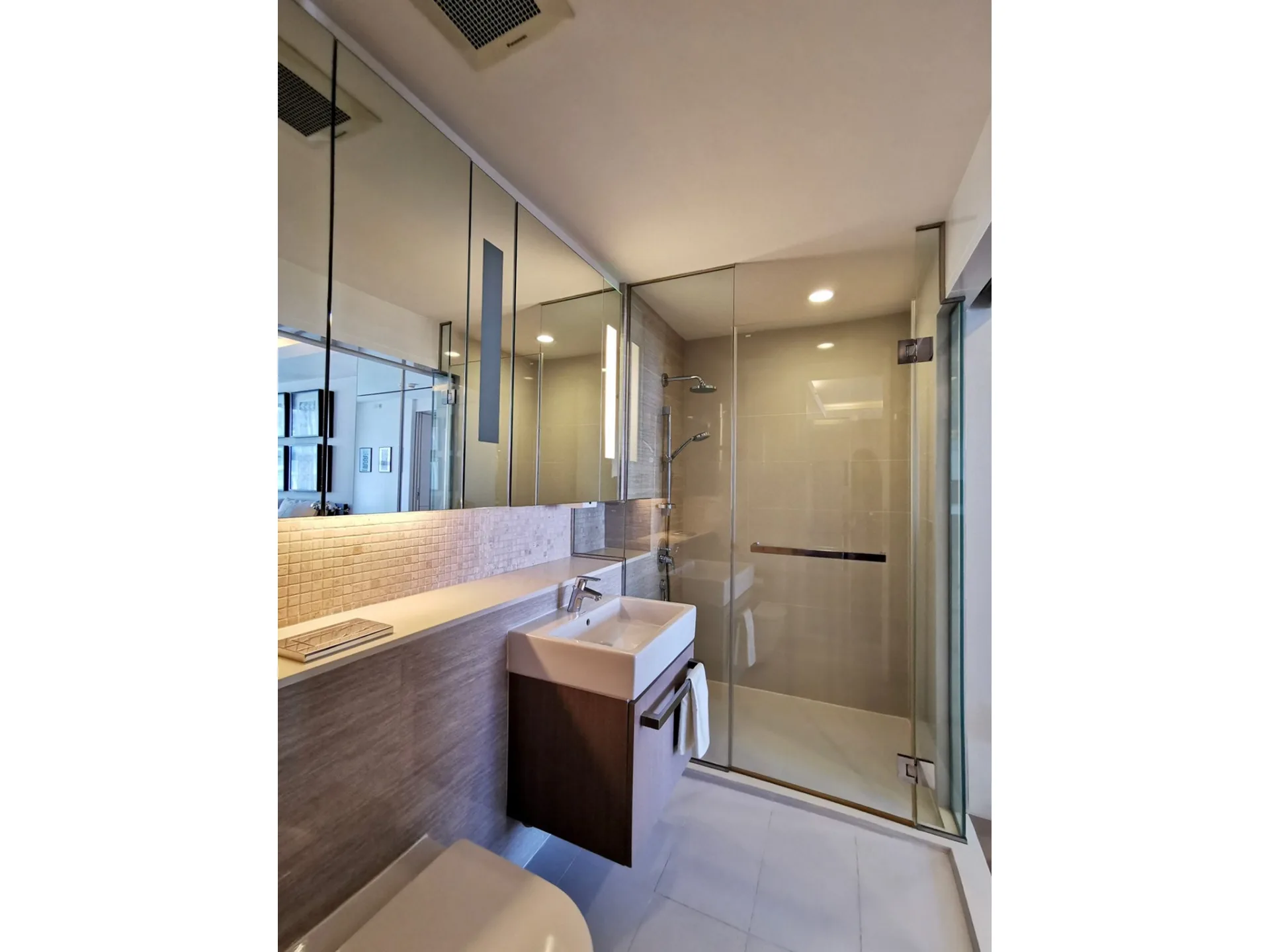 Property photos for Mode Sukhumvit 61