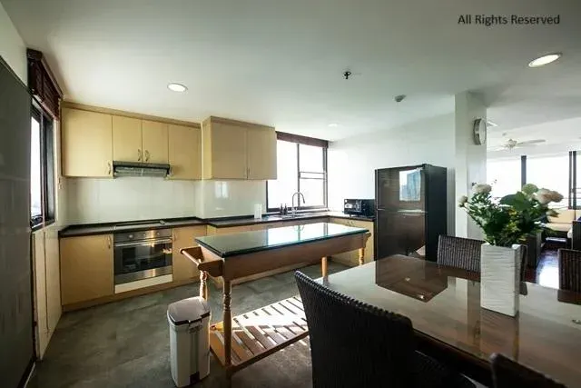 Property photos for Lake Green