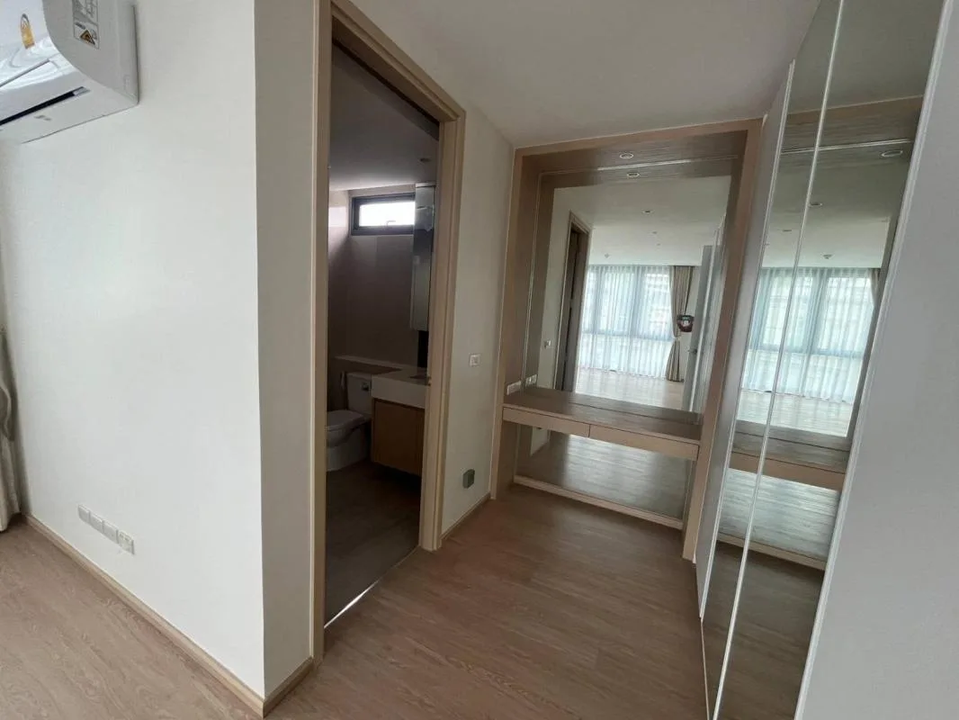 Property photos for Single House 49/19