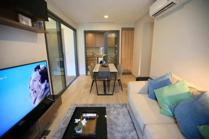 Property photos for Taka Haus Ekamai 12