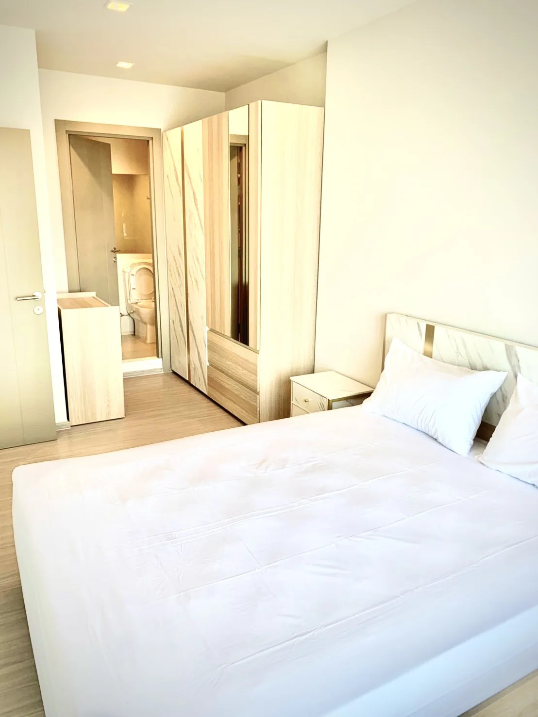 Property photos for LIFE Asoke - Rama 9