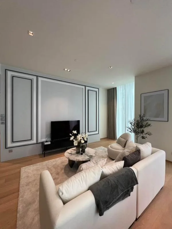 Property photos for 28 Chidlom