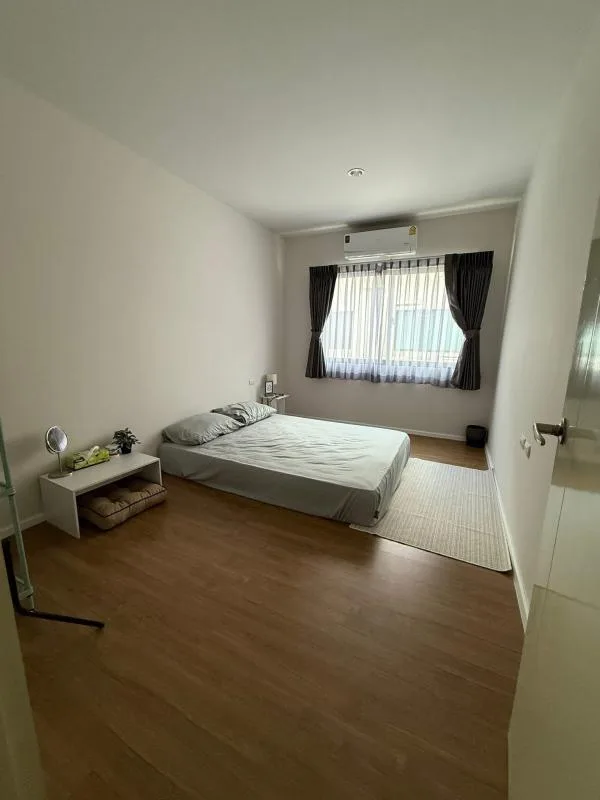 Property photos for Baan Klang Muang Bangna-Wongwaen