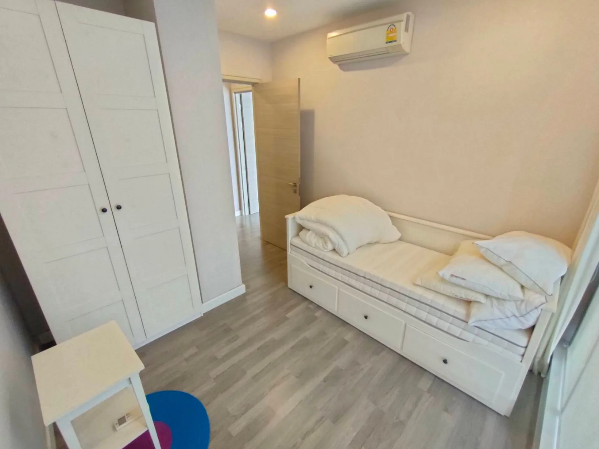 Property photos for The room Sathorn - TanonPun